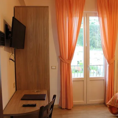 Hotel Terme Rosaleo 3*